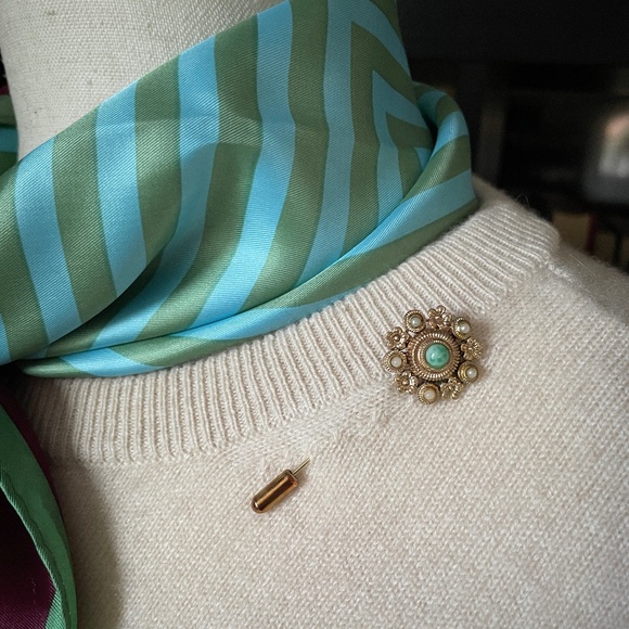 Vintage Jewelry - vintage stick pin